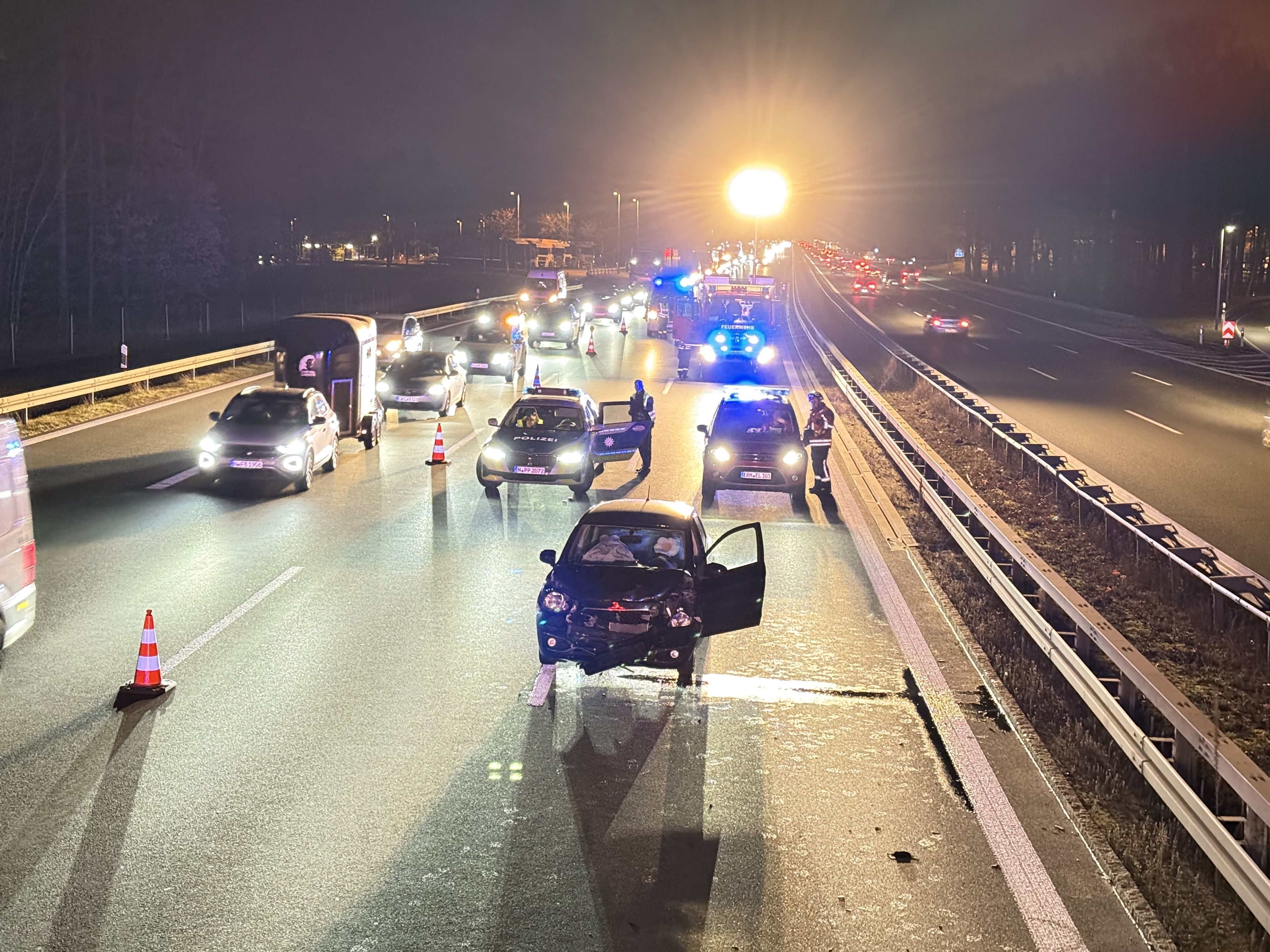 24-12-20 19-29-18 9450.jpg